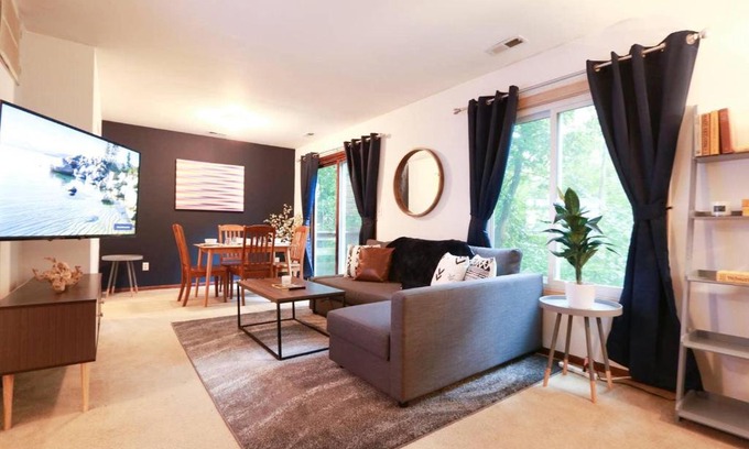 Arborview Neighborhood House | Secluded 2BR Loft - Minutes from Downtown AA!