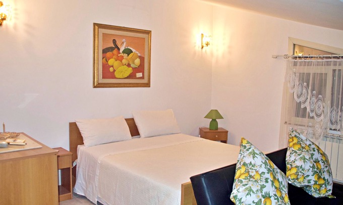 Motta Camastra House | Secluded 5-bedroom villa in Motta Camastra with stunning views