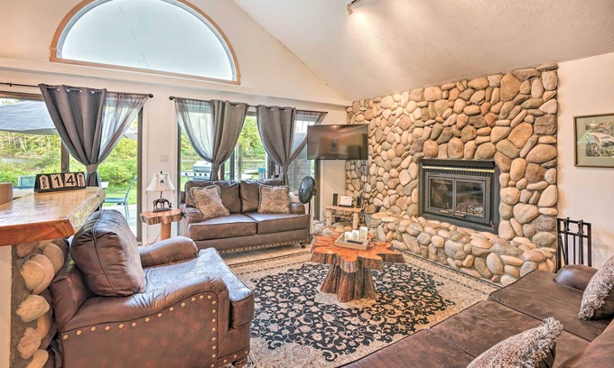 Traverse City Cabin | Secluded Bass Lake Cabin, 9 Mi. to Traverse City!