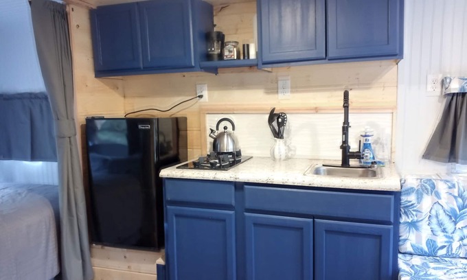 Clear House | Secluded Camper on 5 private acres w/hot shower