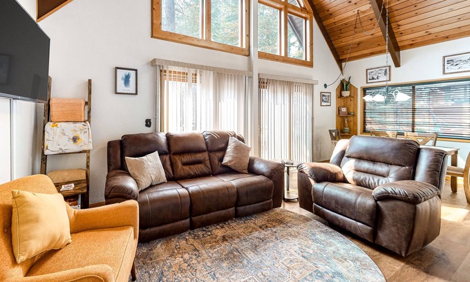 Pla-Vada Woodlands House | Secluded Chalet-Style Home w/ a Full Kitchen, Furnished Deck, & Gas Grill