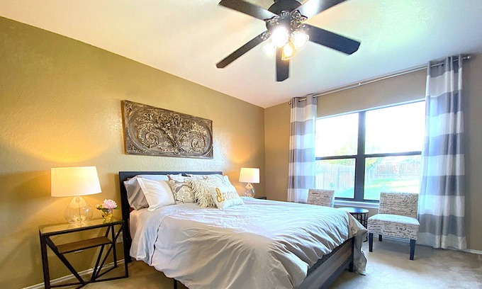Converse House | Secluded Family Home- Self Check in & Free Parking