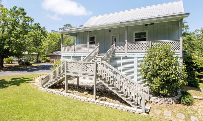 Pass Christian House | Secluded Home on Canal 1 Mile to Beach