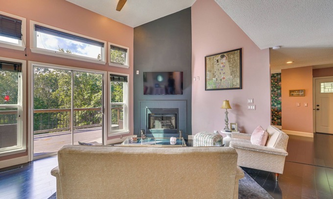 Missionary Ridge House | Secluded Missionary Ridge Mtn-View Home with Deck