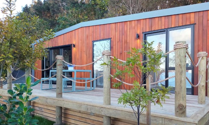 Warkworth House | Secluded, private rural retreat mins from Warkworth -"Avondale" Minihouse