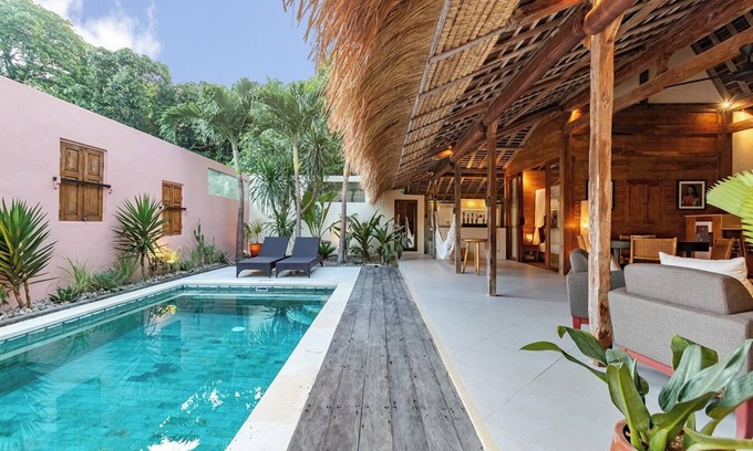 Banjar Semer Villa | Secluded Romantic Retreat near Trendy Beach Bars in Umalas