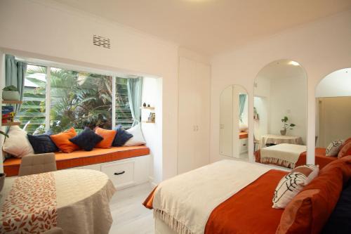 Green Point Apartment | Secure, quiet, studio retreat in Green Point