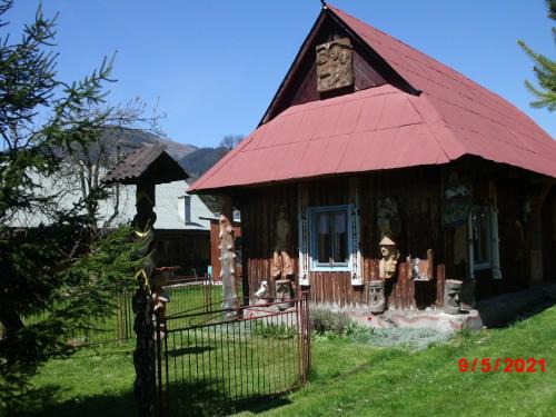 Liptovska Osada House | Sedliacka drevenica