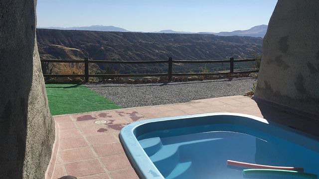 Gorafe Cabin | Self catering Cuevas el Torriblanco for 4 people