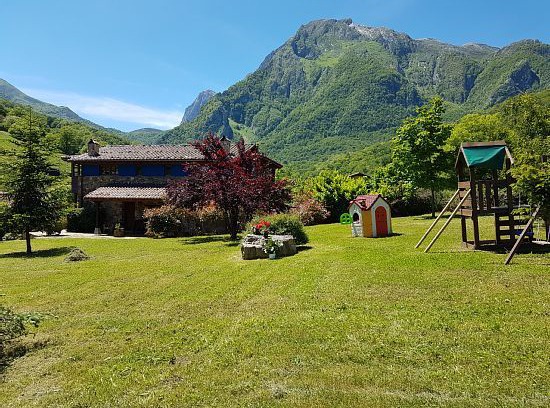 Quiros Cabin | Self catering Valle de Bueida for 4 people