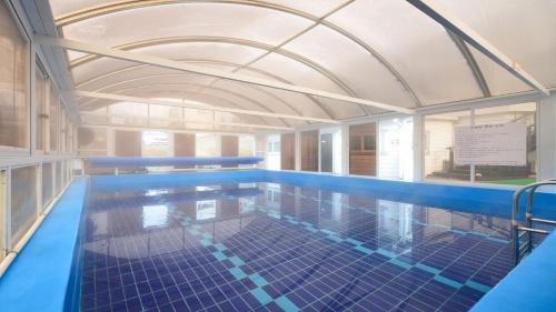 Buk House | Sellin Onsu Swimming Pool Pension