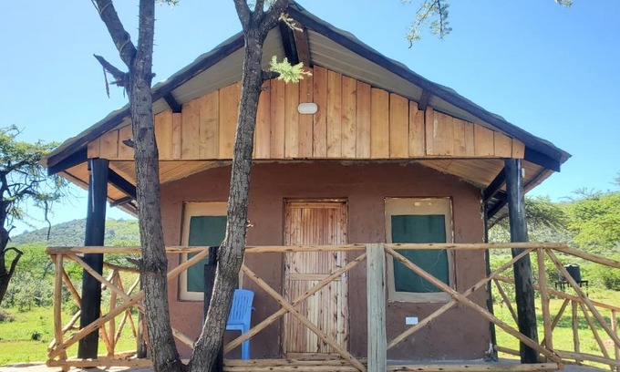 Maasai Mara Bed & Breakfast | SEMADEP SAFARI CAMP