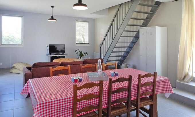 Bacilly House | Semi-detached house, Bacilly in Manche - 6 persons, 2 bedrooms