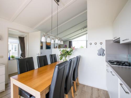 Kamperland House | Semi-detached house near Noord-Beveland Beach, cleaning included