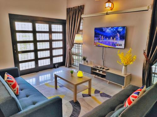 Kampung Sungai Nibong House | Semi-Detached, Up to 24 Pax, 3200sqft, 4 Bedrooms, 3 Bathrooms, 4 Car Parks by Star Home