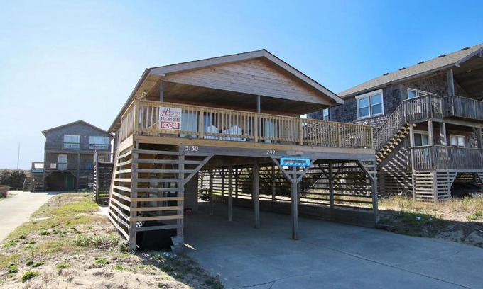 Colington House | Semi-Oceanfront, Ocean Views, 200 ft to Beach access, Dogs Welcome, KD242, Fitzs Wave Watcher