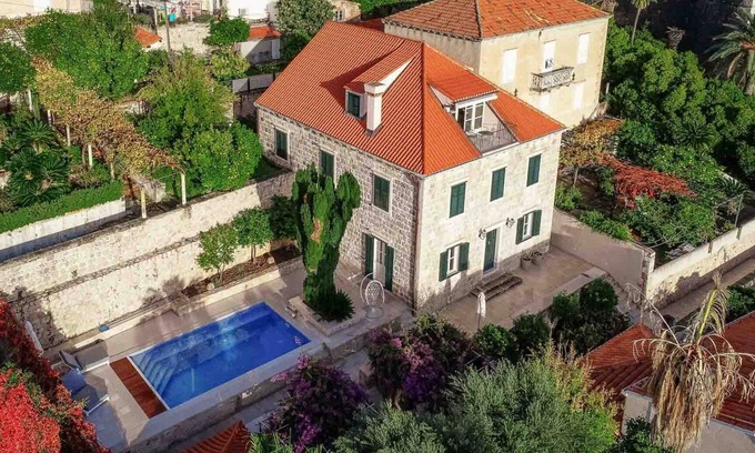 Pile Villa | Sensational Dubrovnik Villa | Villa Filia | 6 Bedrooms | Overlooking Dubrovnik.