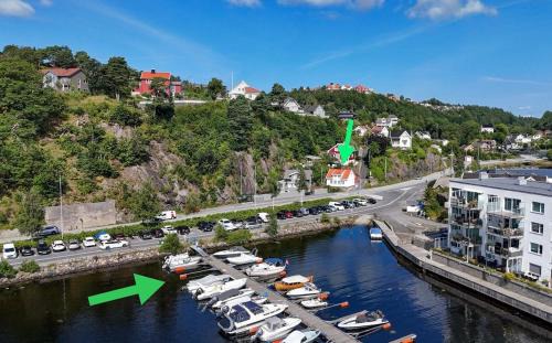 Arendal Apartment | Sentral og koselig hjem i Arendal