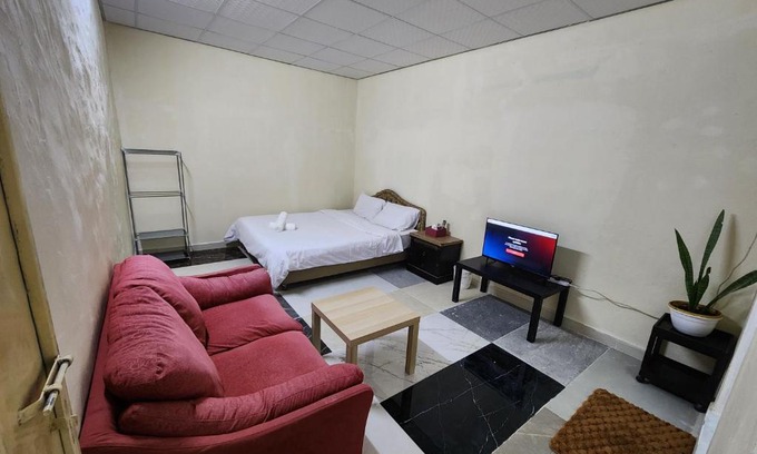 Al Ain House | separate entrance room