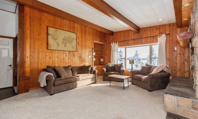 Bozeman House | Serene and Private 4-bedroom house on gated 1 Acre Lot. PETS OK!