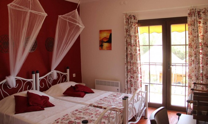 Selcuk Apartment | Serene Apart Surrounded by Nature in Selcuk