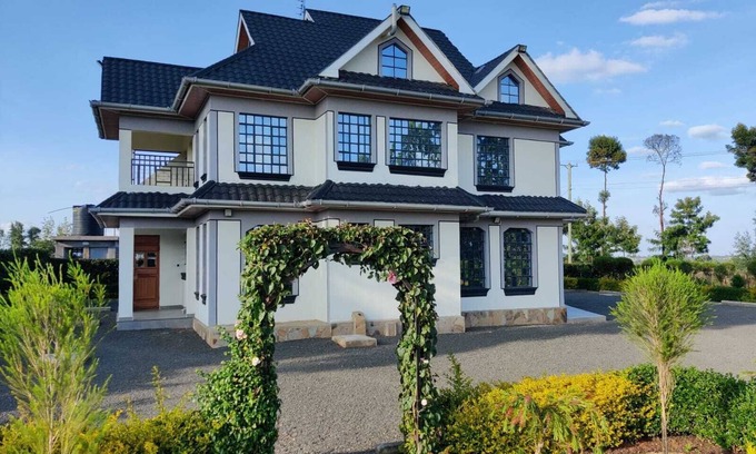 Nyahururu Other | Serene & Enchanting 5-bedroom farmhouse at Equator line, in Nyahururu with WIFI.