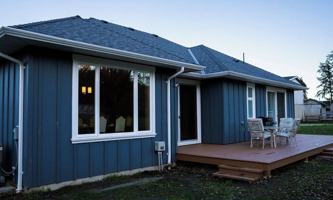 Regional District of Nanaimo House | Serene Farm Stay