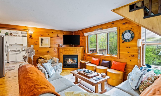 Diamond Point House | Serene home near Lake George, 20 minutes to Gore Mountain Ski Resort