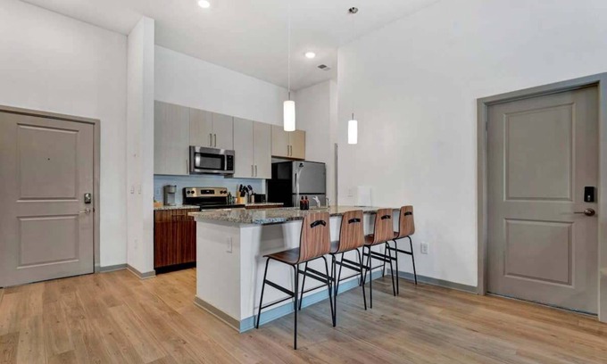 Clemson Apartment | Serene Lake & Pool Retreat – 5 Min to College Ave Buzz!