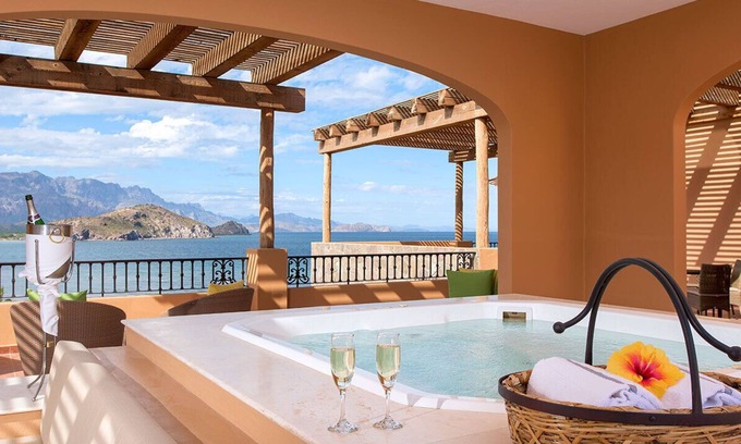 Nopolo Resort | Serene Oceanfront Villa with Spectacular Views & Luxury Amenities