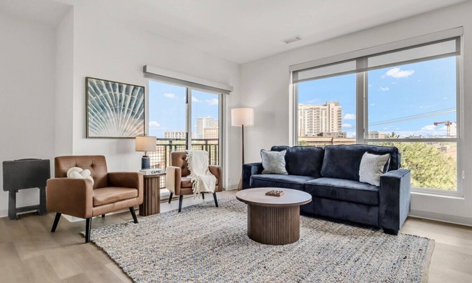 University Circle Apartment | Serene & Spacious 2BR | Cleveland Clinic
