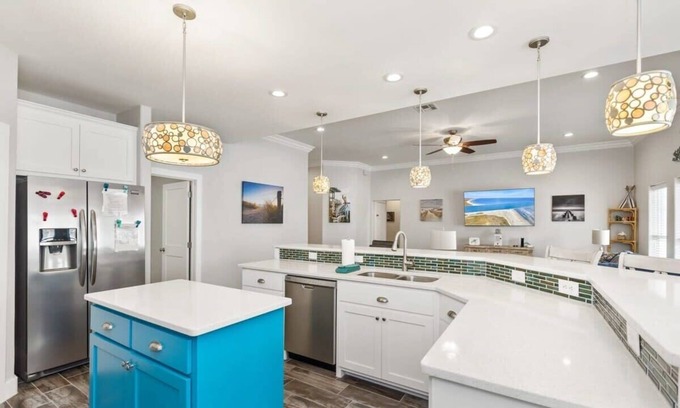 Safe Harbor House | Serenity by the Sea | Starkey by Portoro