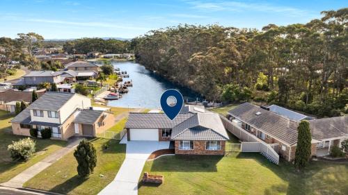 Sussex Inlet House | Serenity Escape - Belle Escapes Jervis Bay