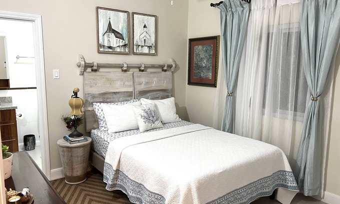 Tryall House | Serenity get awaynn