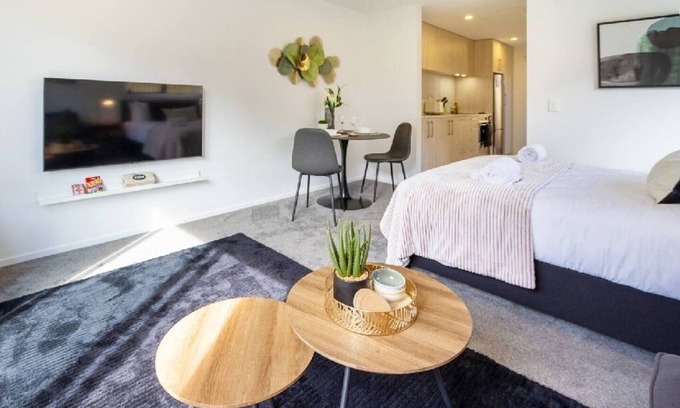 New Brighton Apartment | Serenity Getaway Tiny home in Christchurch, New Zealand