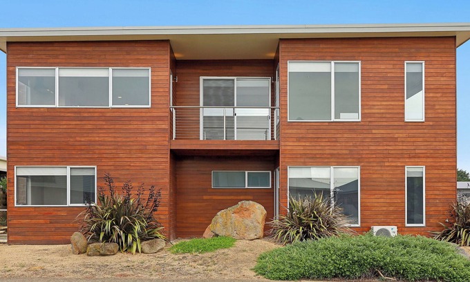 Port Fairy House | Serenity House: Large home with ocean views.