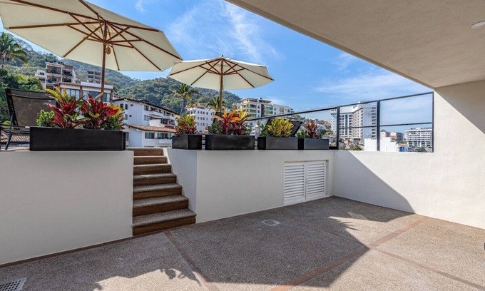Emiliano Zapata Condo | Serenity Now in Zona Romantica