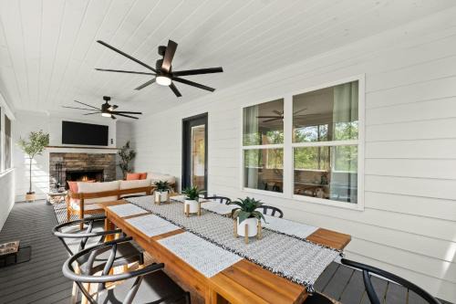 Helen House | Serenity Strasse