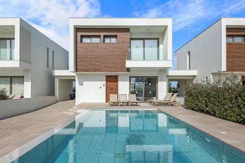 Softades Villa | Serenity Waves Villa 11