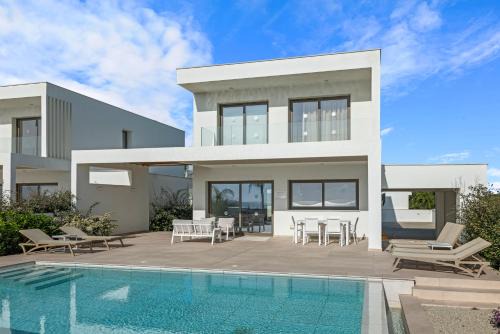 Softades Villa | Serenity Waves Villa 8
