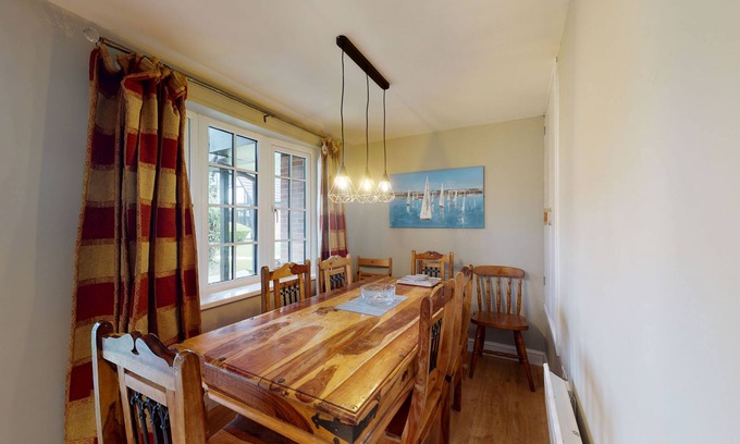 Saint Erth Praze Cottage | Set amongst the gardens and trees at Tolroy Manor with everything you need for a comfortable stay