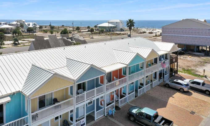 Mexico Beach Apartment | Set Sail at 7 by Pristine Properties