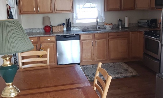 East Falmouth House | Set Up for Comfort! Beautiful Home in Falmouth - 3 bedroom/2bath - Sleeps 6