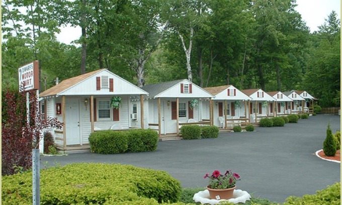 Lake George Cabin | Seven Dwarfs Cabins - White Cabin