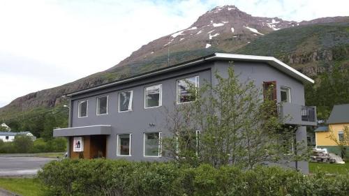Seydisfjordur House | Seydisfjördur Guesthouse