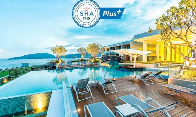 Patong Resort | (SHA+)Deluxe Pool Access with Seaview Patong