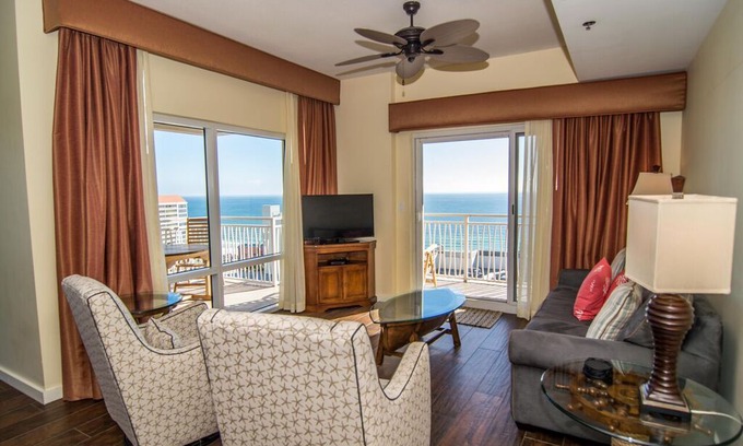 Sandestin Apartment | Shabby-Chic 3BR/3BA Minutes Away from the Gulf!!