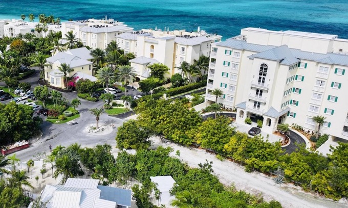 The Bight Villa | Shades of Blue Villa , Steps Away From Grace Bay Beach