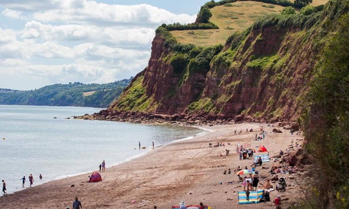 Shaldon House | Shaldon Beach Hut 5 - One Bedroom House, Sleeps 2
