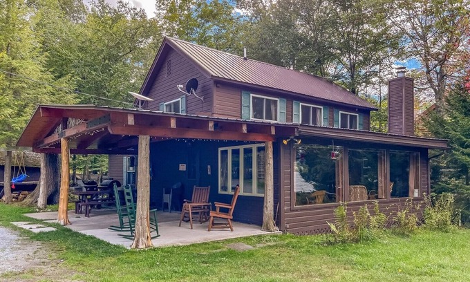Old Forge House | Shamrock Shores on 4th Lake